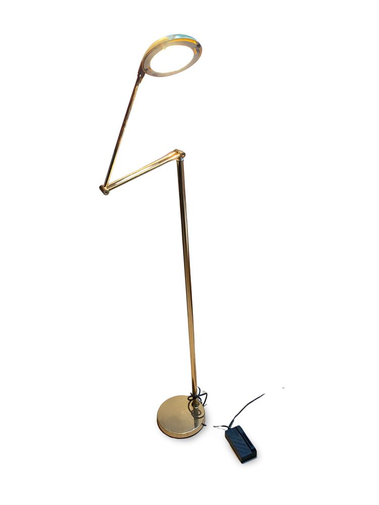 Articulated halogen lamp in chrome-plated brass – 1990s design – Made in Italy – Height 155cm