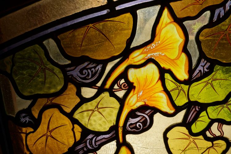 Stained glass - stained glass windows - Capucines impost