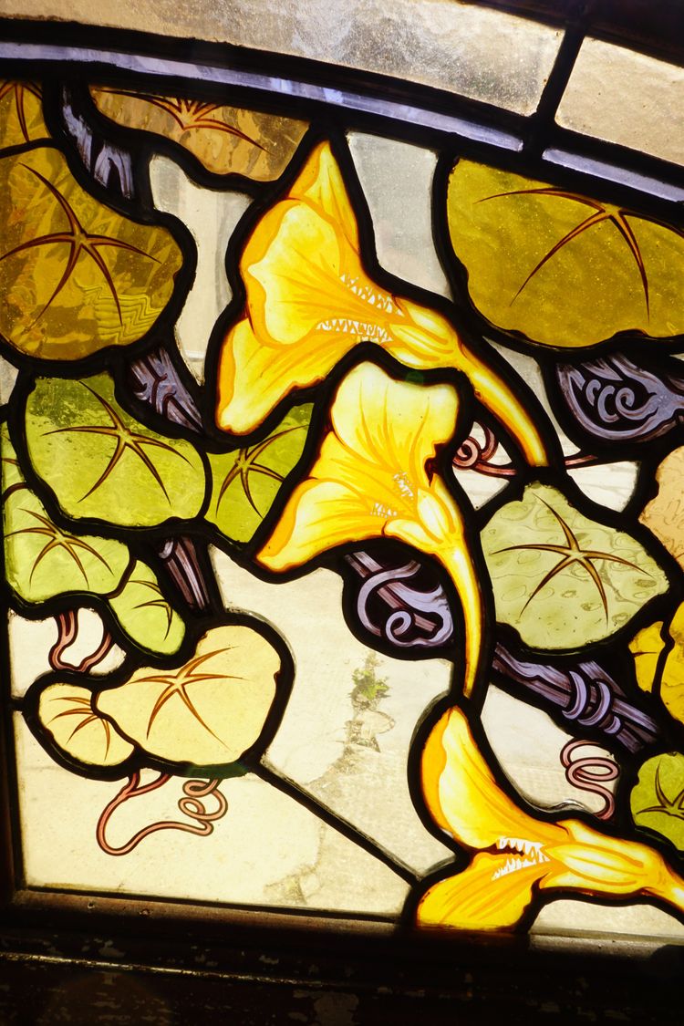 Stained glass - stained glass windows - Capucines impost