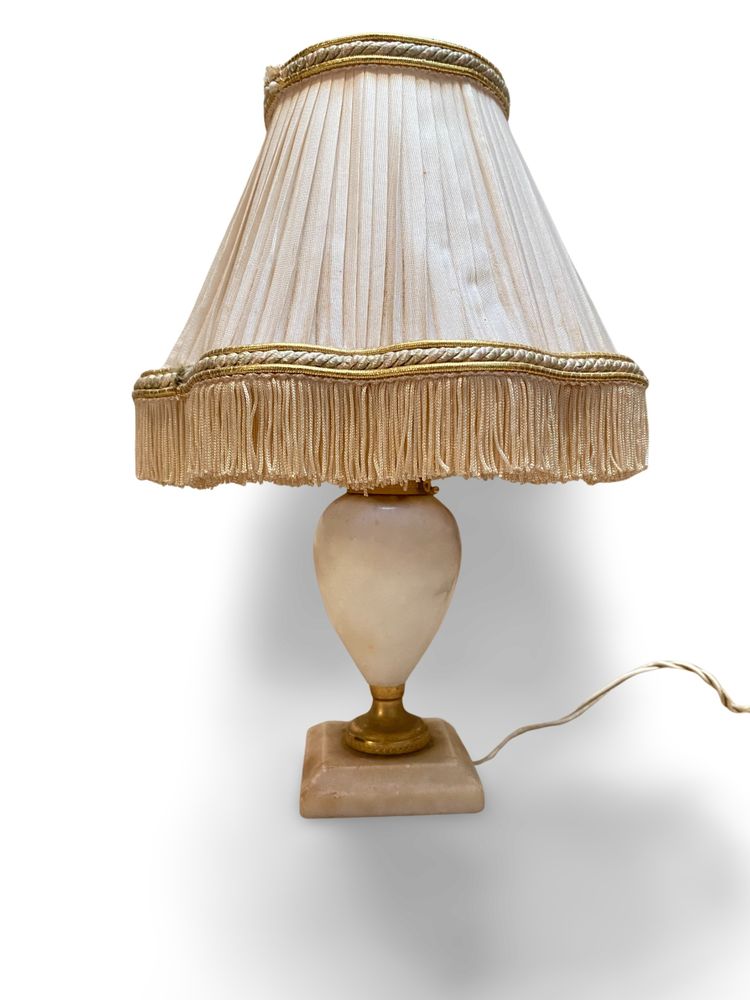 Neoclassical lamp in alabaster and gilded bronze – Height 30cm