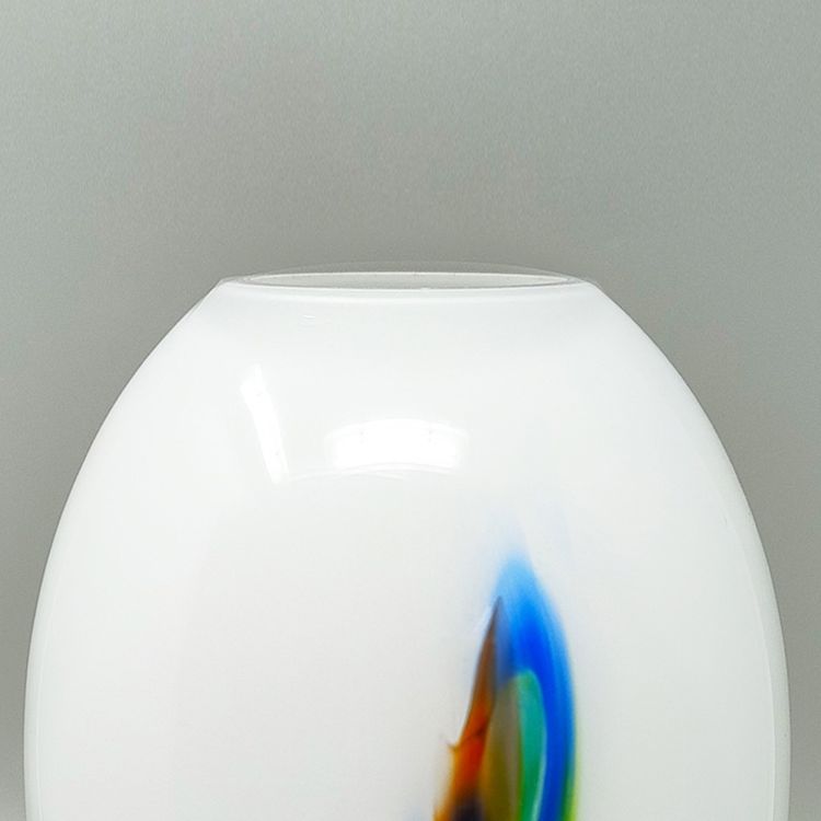Splendido vaso anni '70 realizzato a mano in vetro di Murano. Prodotto in Italia.