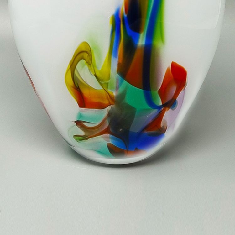 Splendido vaso anni '70 realizzato a mano in vetro di Murano. Prodotto in Italia.