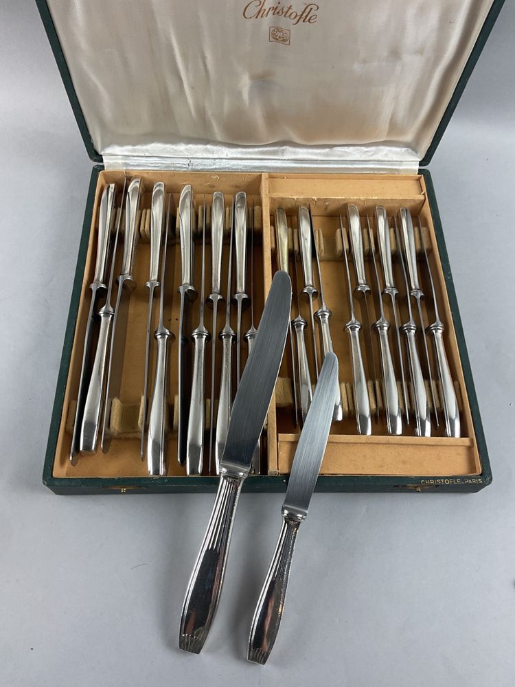 Christofle SAIGON/CIRTA model knives, art deco style