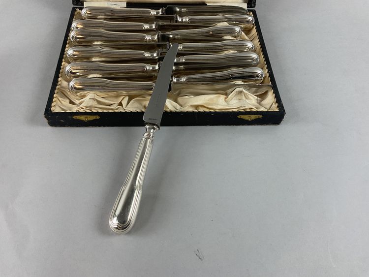 Set of 12 cheese knives, Filey model