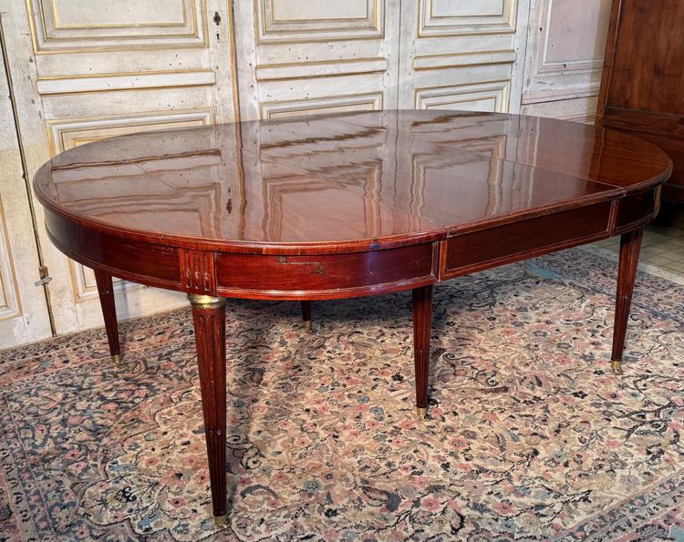 Grande table de salle à manger d époque Louis XVI en acajou 18 eme 
