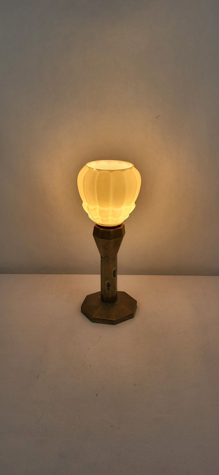 Lampada in bronzo Art Déco