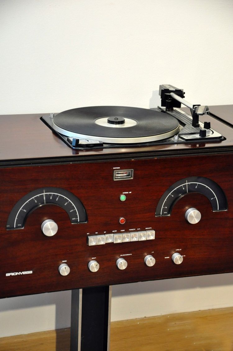 Brionvega RR126 firmata Achille Castiglioni 1966 