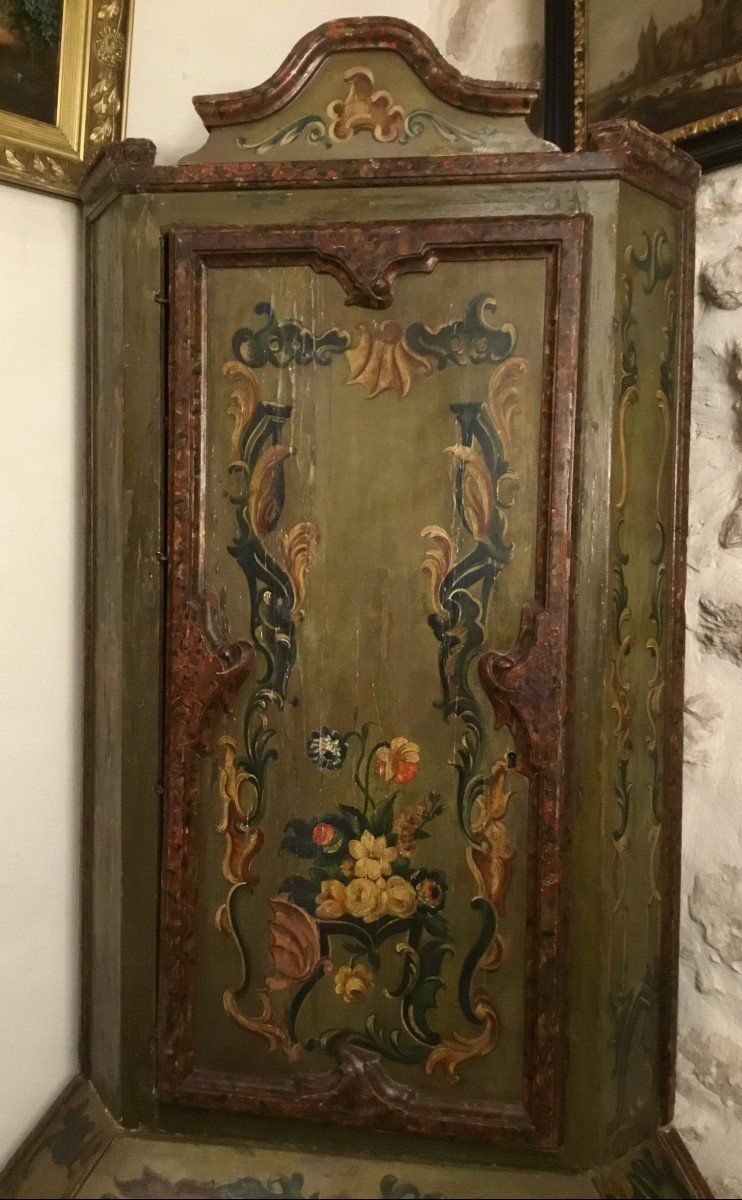 Painted 19th Century Corner Cabinet, Italy