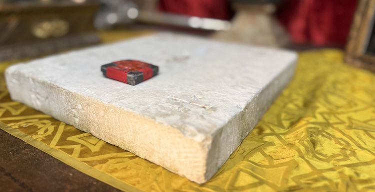 Limestone Altar Stone and Its Independent Relic – 19th Century