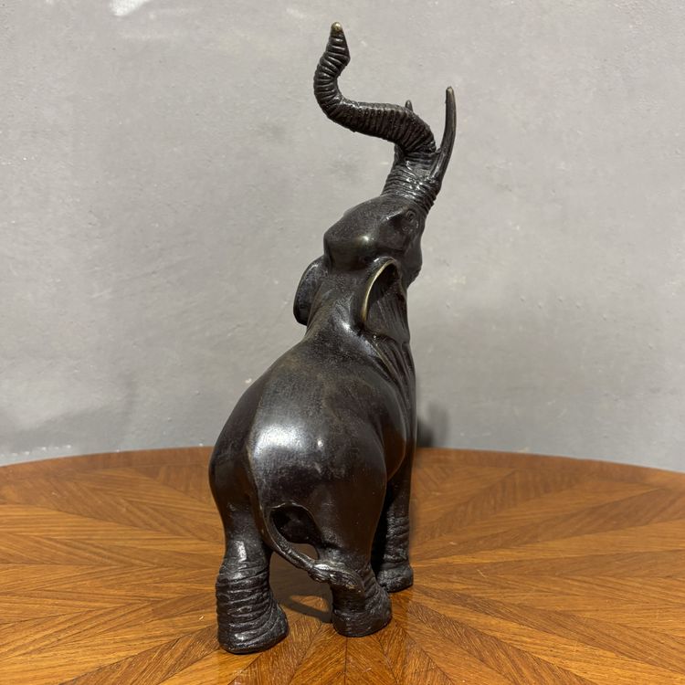 Sculpture ancienne en bronze de la fin du XIXe siècle