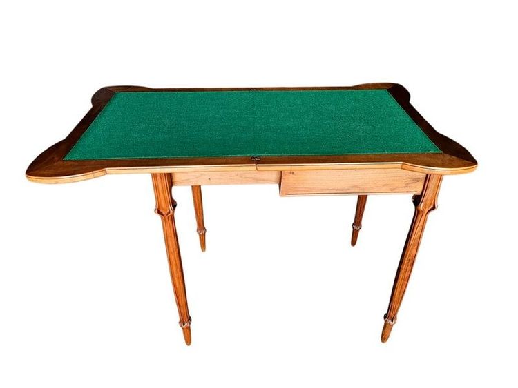 Louis Majorelle "Clover" Games Table