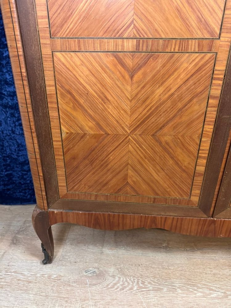 Lovely Louis XV style cabinet in marquetry from the 20th century