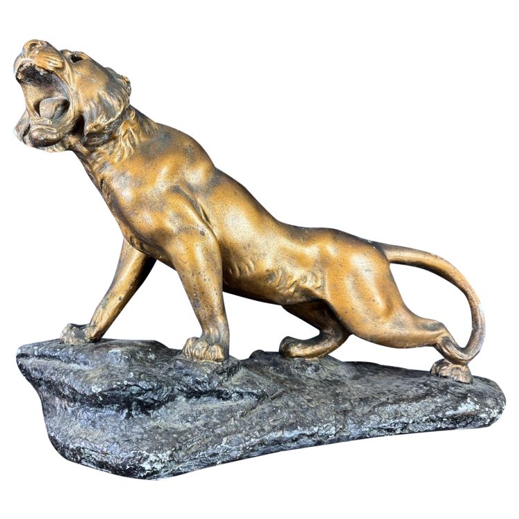 D'après Cartier : Statue «Lion Rugissant» Plâtre Patiné Bronze époque circa 1900