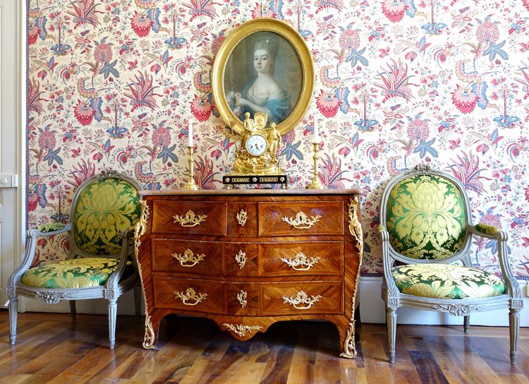 Scuola francese del XVIII secolo, ritratto di signora aristocratica in Flora, pastello, periodo Luigi XV