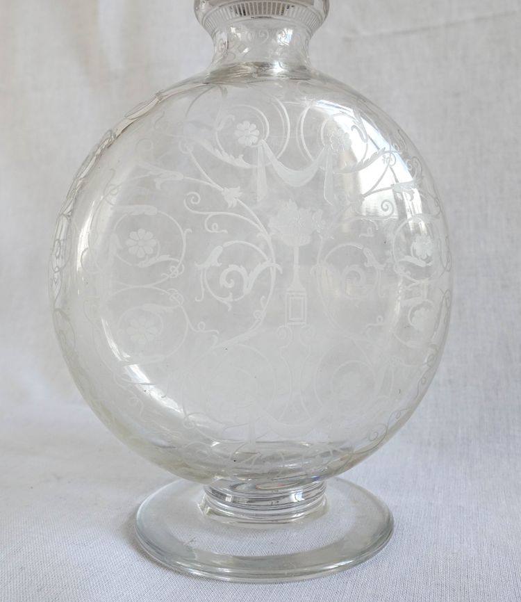 Baccarat - Michelangelo crystal liqueur decanter mounted in solid silver, Minerve hallmark
