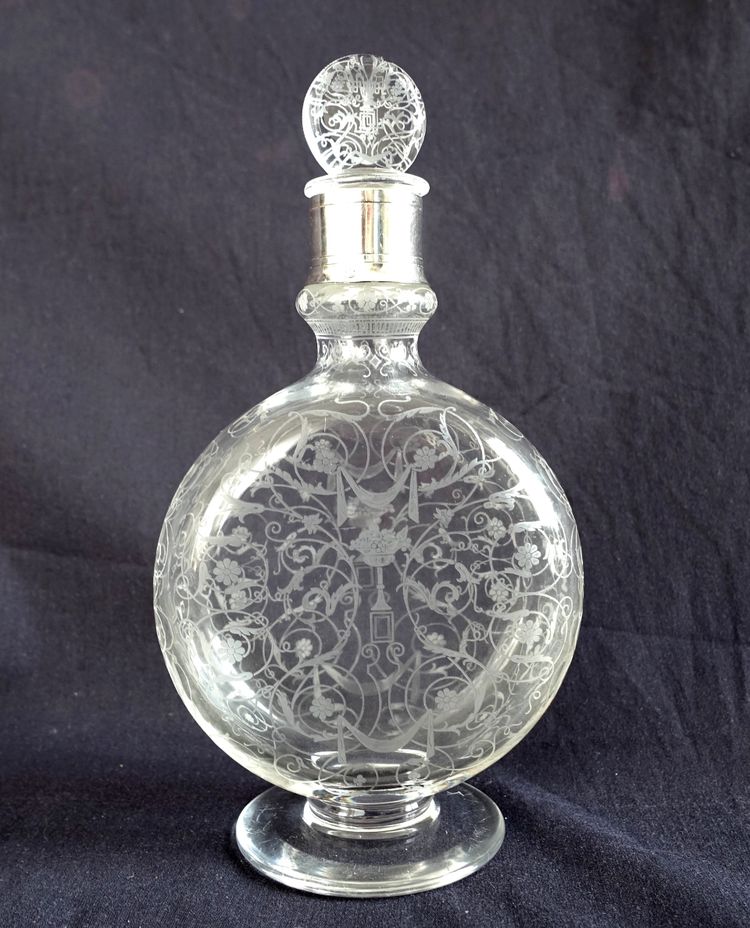 Baccarat - Michelangelo crystal liqueur decanter mounted in solid silver, Minerve hallmark