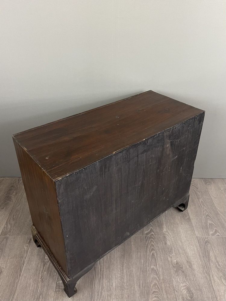 Cabinet Coréen Ancien En Bois Laqué Et Incrustations Métalliques, Fin XIXe Siècle