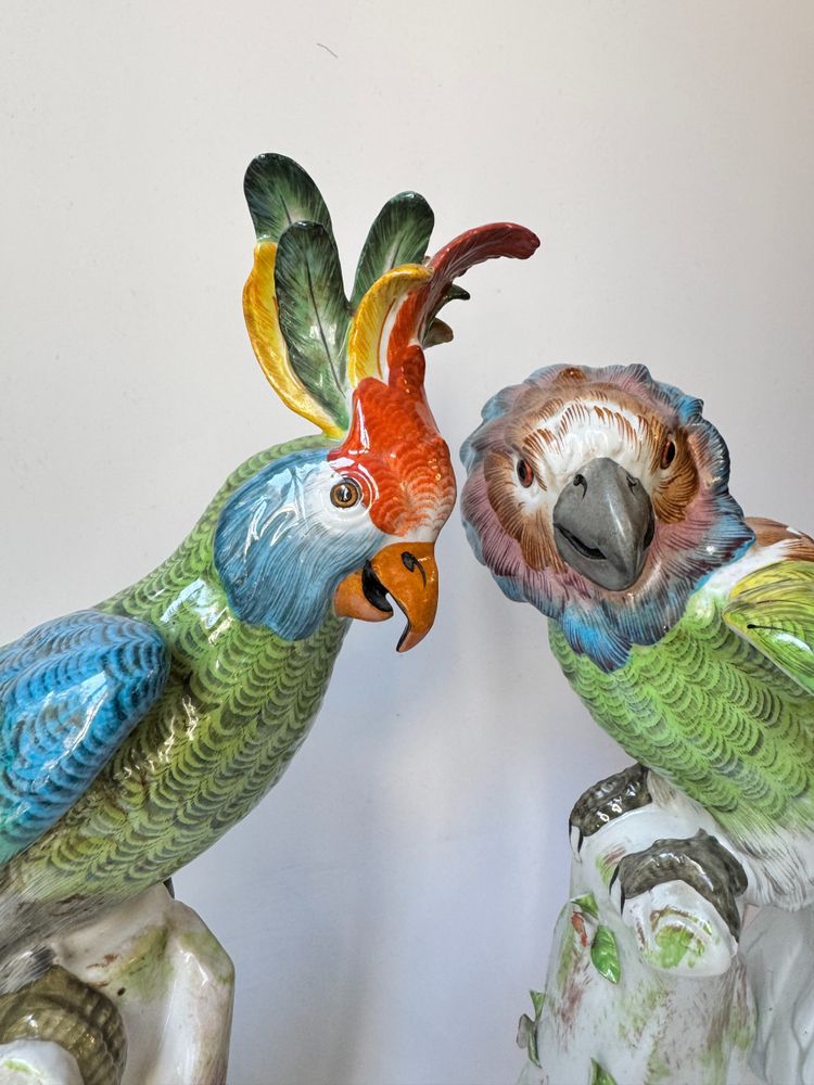 Pair of perched parrots in Paris porcelain (Bourdois & Bloch) H36
