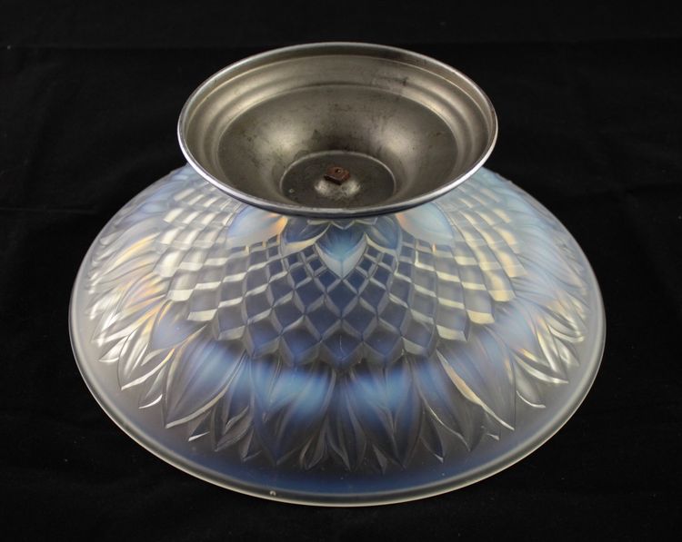 Opalescent glass bowl on chrome-plated metal pedestal circa 1930