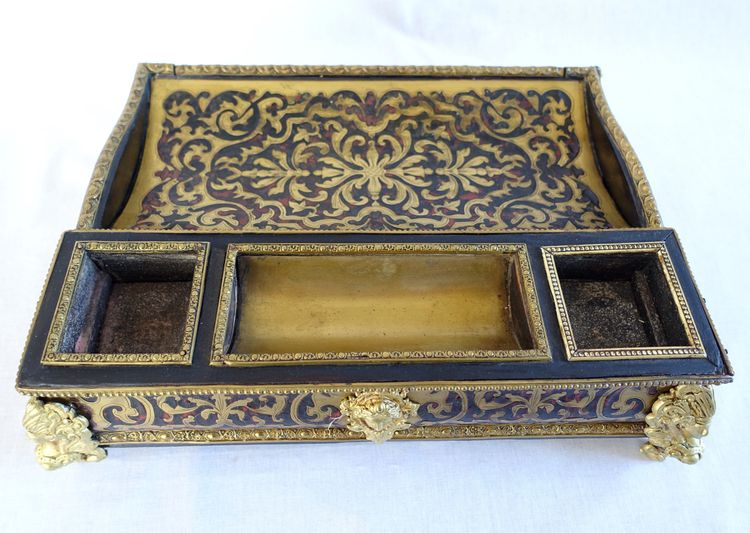 Large Napoleon III inkwell in the Louis XIV style, Boulle marquetry desk set