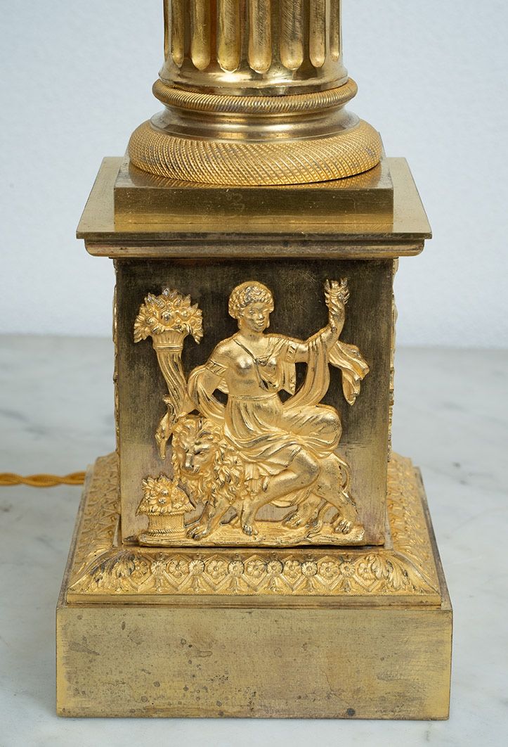 Lampe Empire ancienne française en bronze doré, début XIXe siècle.