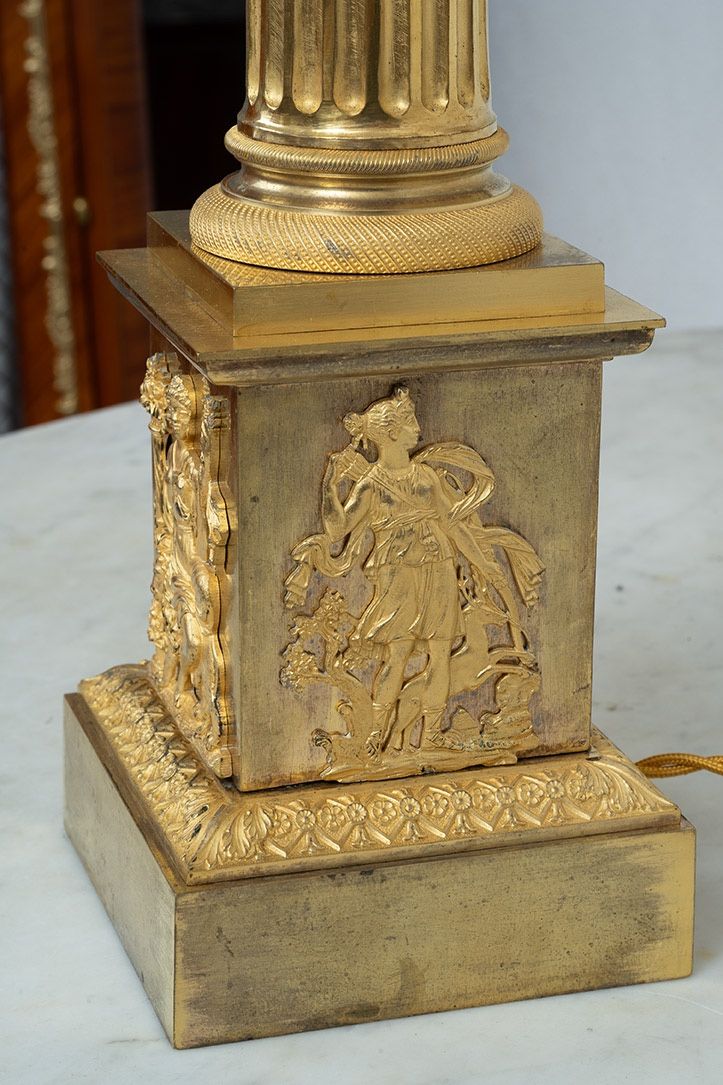 Lampe Empire ancienne française en bronze doré, début XIXe siècle.