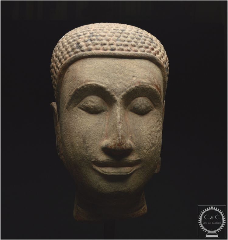 Ex Regno del Siam, scuola di Ayutthaya, XV-XVI secolo, Grande testa di Buddha in pietra