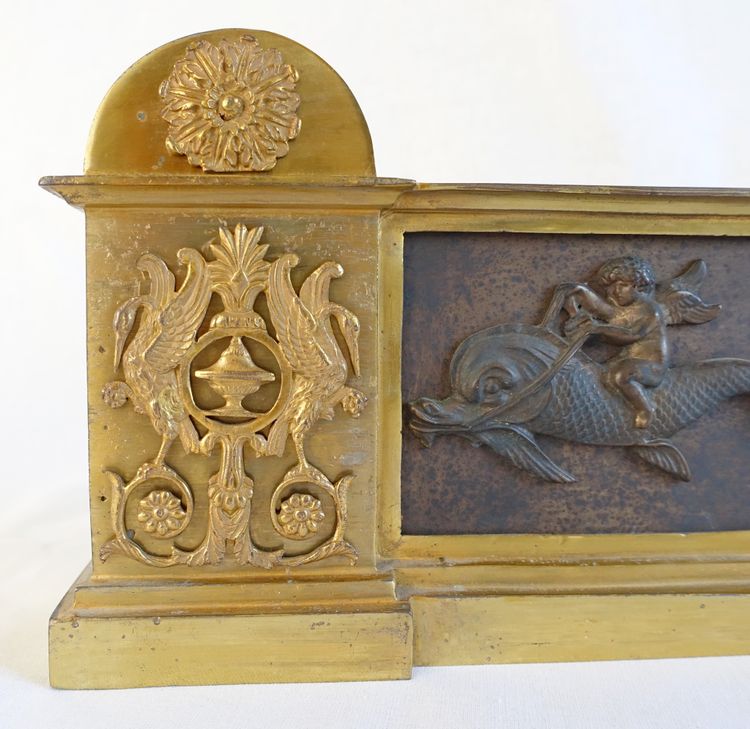 Paire de chenets, feux en bronze doré, époque Empire Restauration