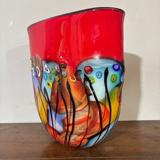Stunning Murano glass vase incamiciata processing and in Murrine Millefiori . 70's Big