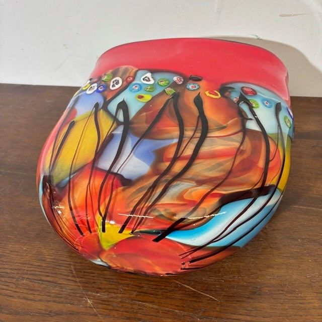 Stunning Murano glass vase incamiciata processing and in Murrine Millefiori . 70's Big