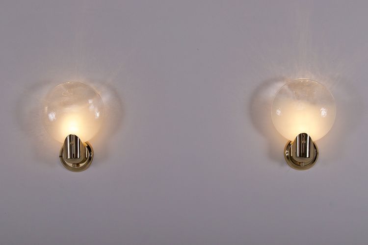 Paire d’Appliques Lenticulaire en Verre Opalescent
