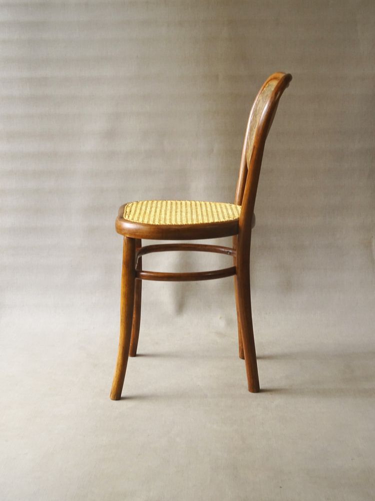 Sedia N°28 "cuore" bistrot, in legno curvato - No Thonet - 1890 -