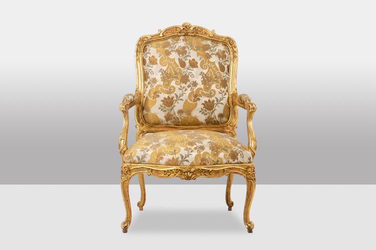 Fauteuil de style Louis XV, avec son dossier à la reine. Époque 1900-1950. LS5602435?M
