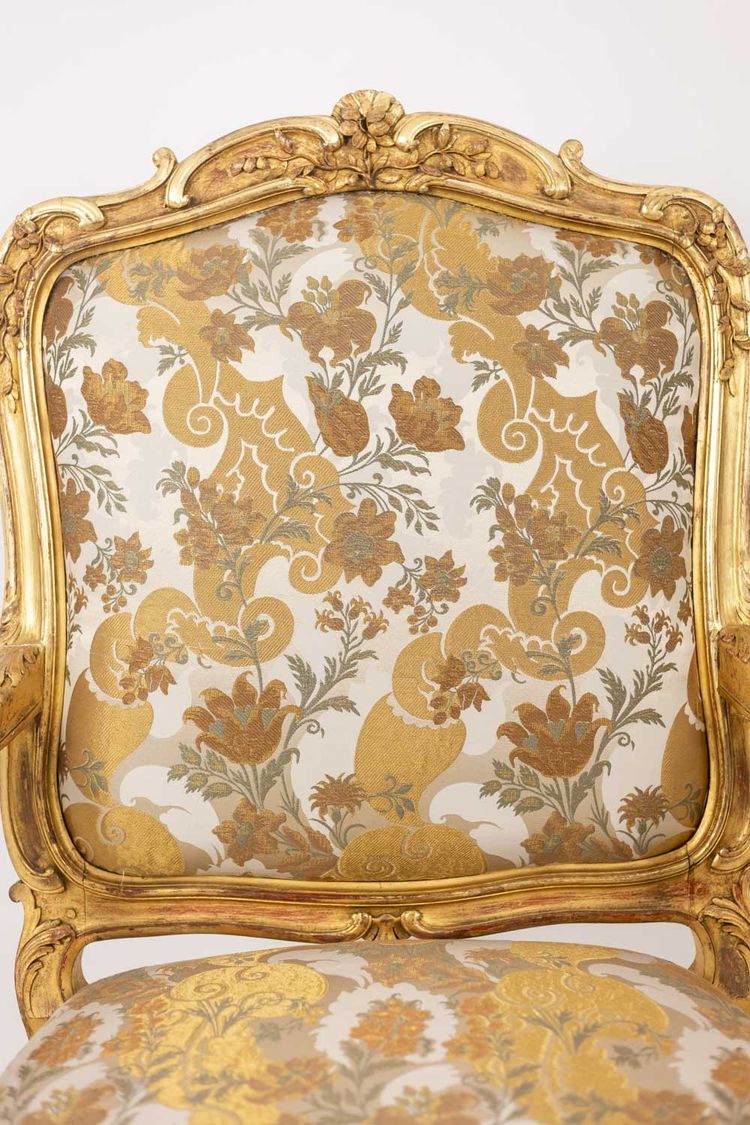 Fauteuil de style Louis XV, avec son dossier à la reine. Époque 1900-1950. LS5602435?M
