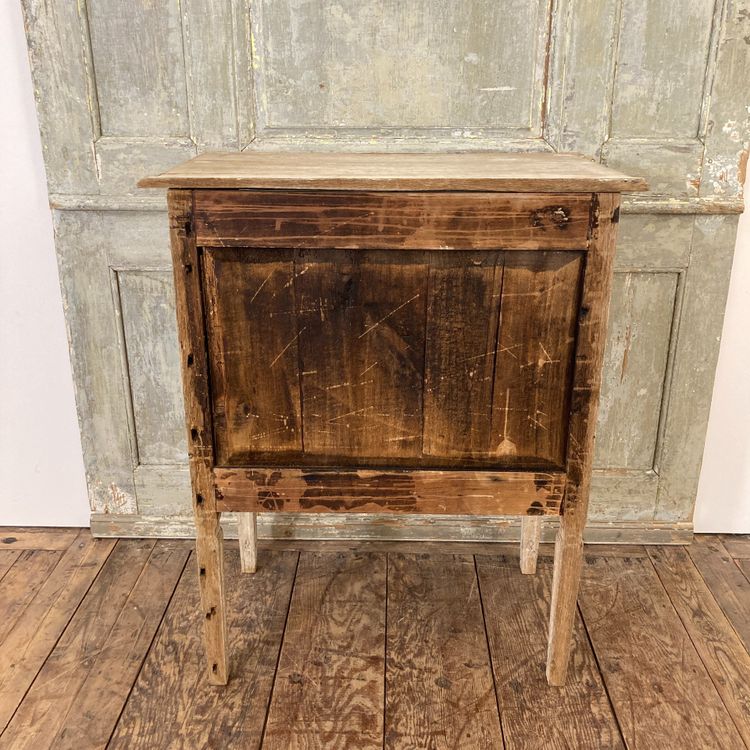 Petite commode Louis XVI 