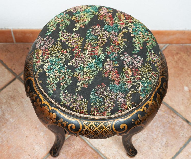 Paire de tabourets anciens Napoléon III en bois noirci. France 19ème siècle.