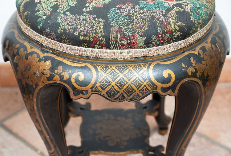 Paire de tabourets anciens Napoléon III en bois noirci. France 19ème siècle.