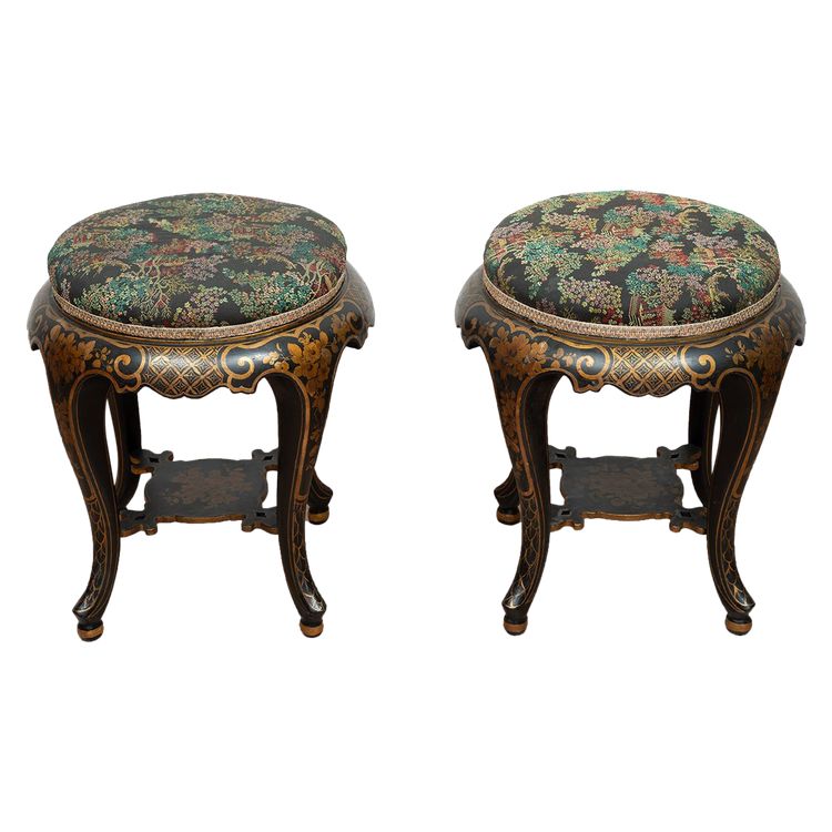 Paire de tabourets anciens Napoléon III en bois noirci. France 19ème siècle.