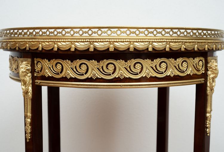Table ancienne Napoléon III, France, XIXe siècle.