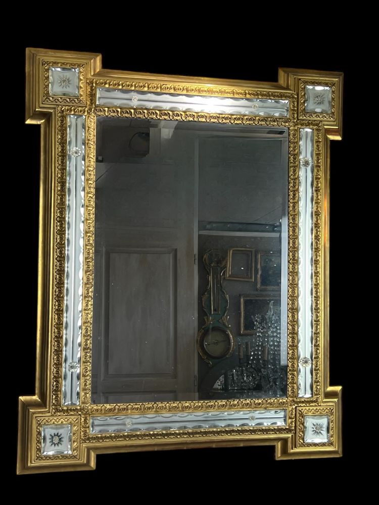 MIROIR ANCIEN DU XIXe EN BOIS DORÉ ENTOURÉ DE BAGUETTES DE MIROIRS OPAQUES
