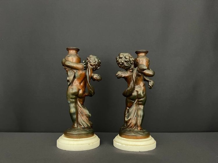 Pair of patinated bronze figures - Winged putti with amphorae, signed Aug. Moreau, circa 1900