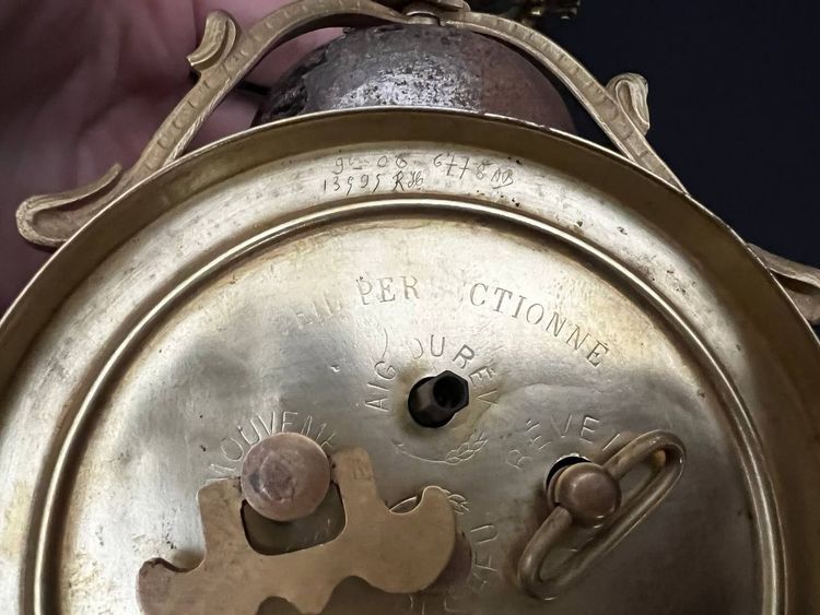 French mechanical alarm clock in red lacquer Chinoiserie, late 19th century