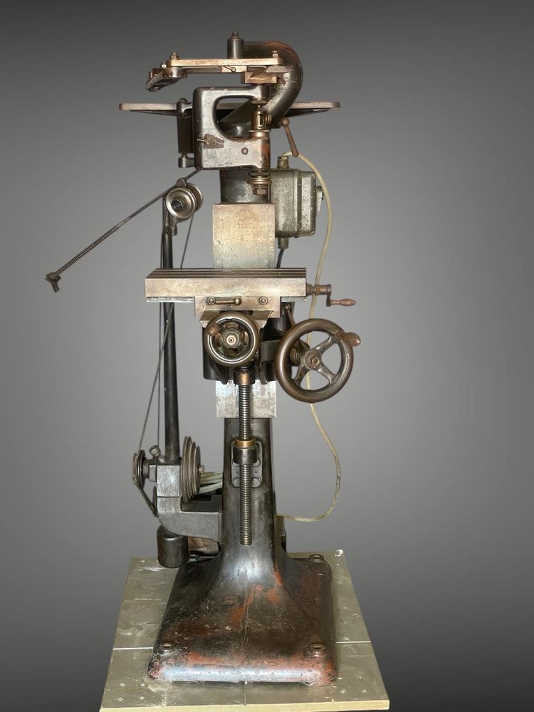 Macchina industriale a pantografo Friedrich Decker Circa 1925