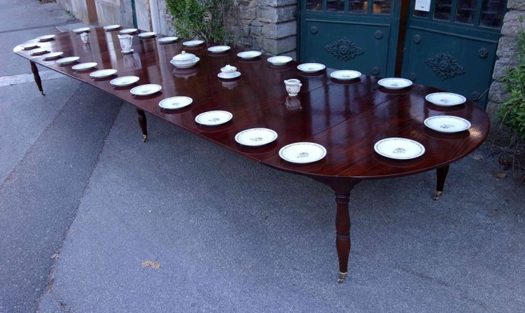 Importante table de banquet Empire en acajou, 6 mètres