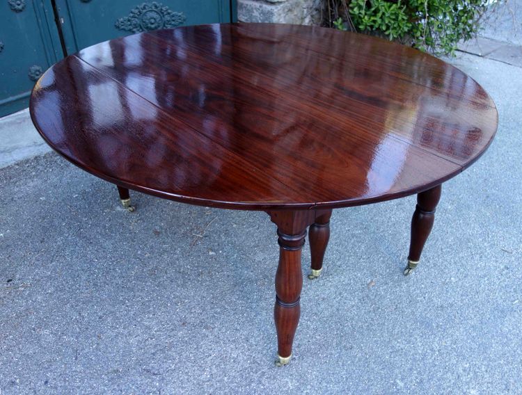 Importante table de banquet Empire en acajou, 6 mètres