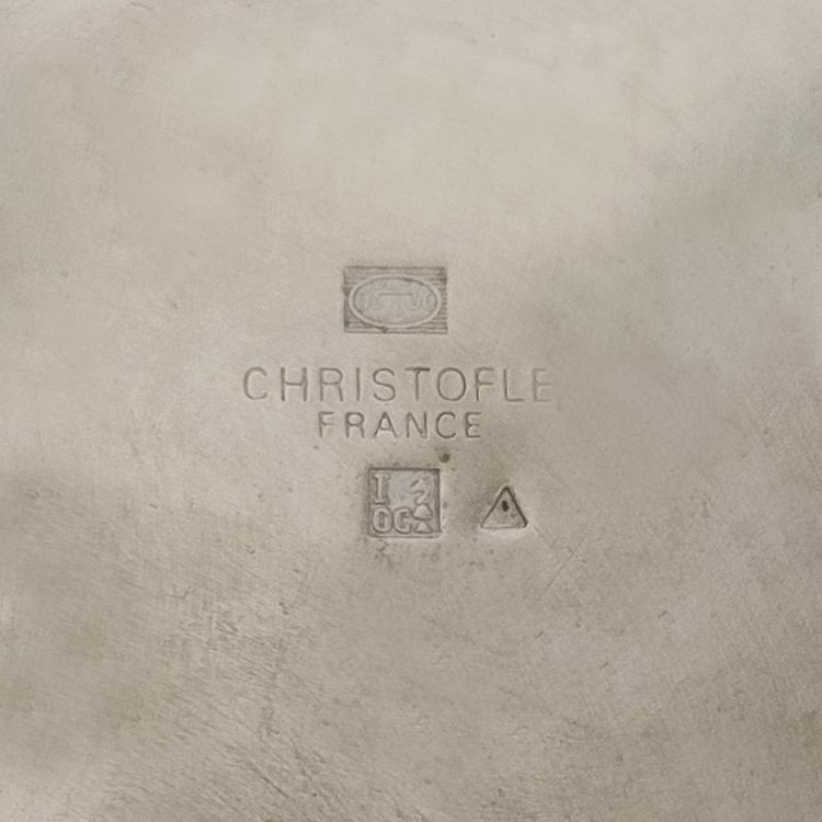 1950 Splendido secchiello per champagne o ghiaccio di Christofle in argento placcato. Prodotto in Francia