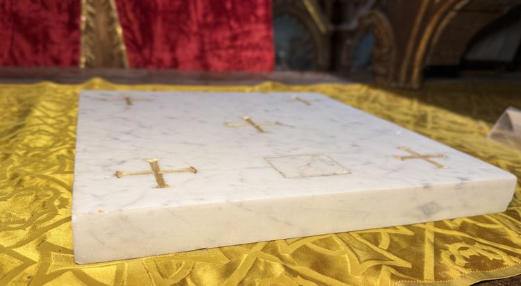 Marble altar stone and relic