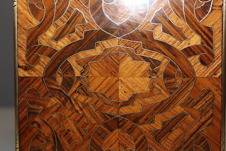 Tea box by Tahan in marquetry XIX