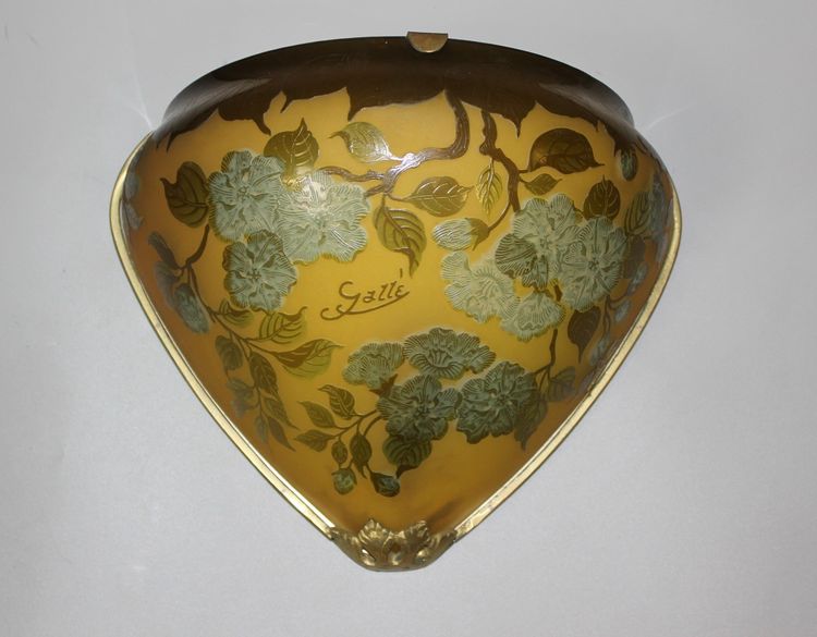 Pair of Gallé Tip sconces decorated with flowers and leaves