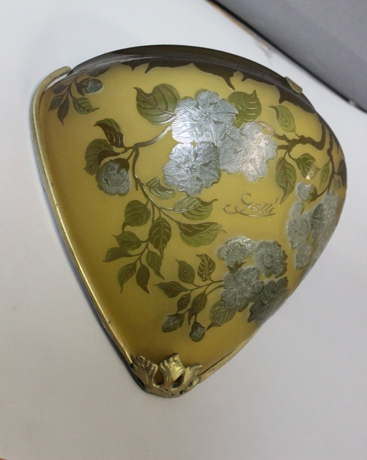 Pair of Gallé Tip sconces decorated with flowers and leaves